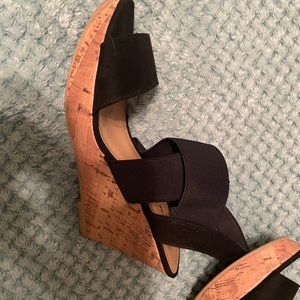 American Eagle Wedges